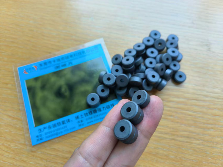 速度传感器磁铁（材质 规格 充磁极数）